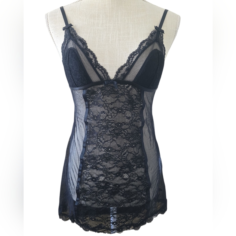 Elegant Black Lace Chemise